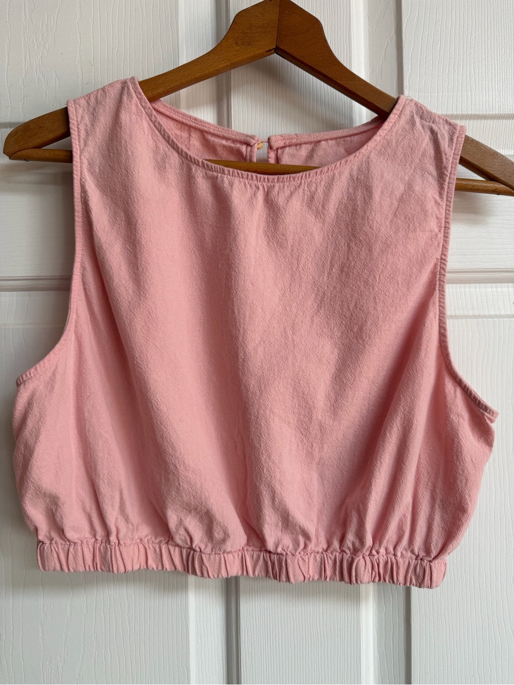 Soft Pink Sleeveless Crop Top